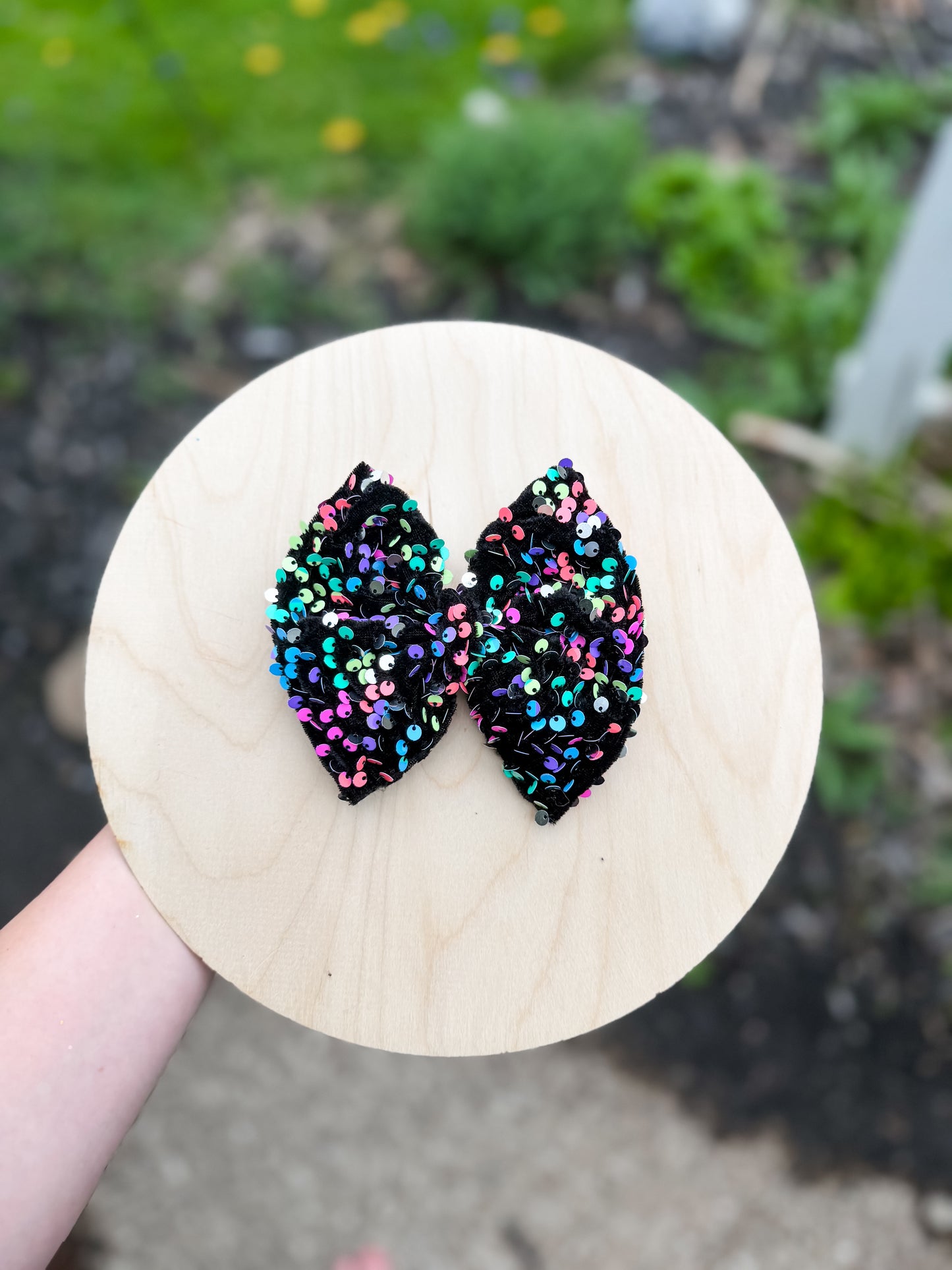 Neon Bow